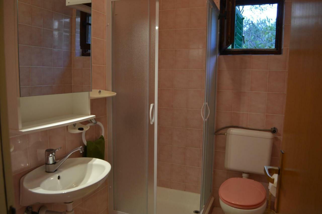 House Niva Daire Supetarska Draga Dış mekan fotoğraf